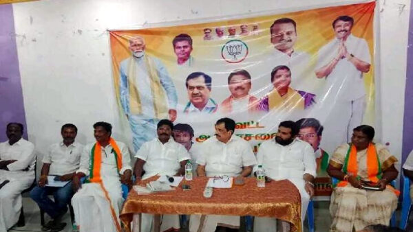 செங்கல்பட்டு தெற்கு மாவட்ட பாஜக ஆய்வு கூட்டம்: கட்சி வளர்ச்சி பணிகள் குறித்து ஆலோசனை