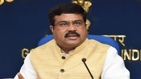 அடுத்தாண்டு முதல் ஆன்லைனில் நீட் தேர்வு