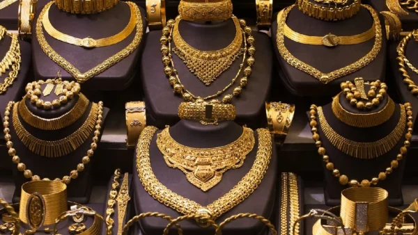 சென்னையில் தங்கம் விலை சவரனுக்கு ₹1,680 அதிகரிப்பு
