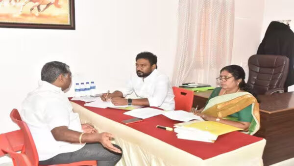 தி.மு.க தோல்வி காரணம் குறித்து திருப்போரூரில் கள ஆய்வு.. 18 சிறப்புக் குழு தீவிர விசாரணை!