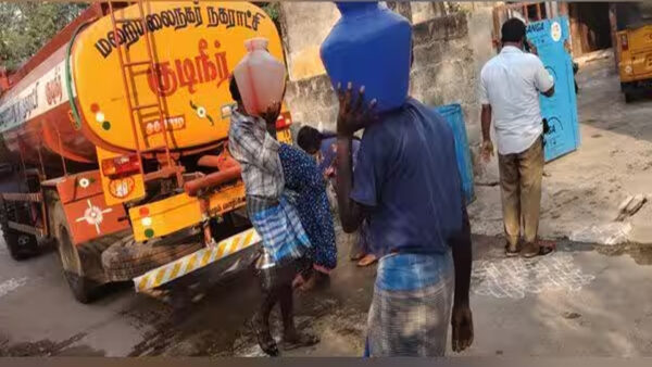 மறைமலைநகரில் குடிநீர் தட்டுப்பாடு: நகராட்சி நிர்வாகம் மீது திமுக கவுன்சிலர்கள் குற்றச்சாட்டு