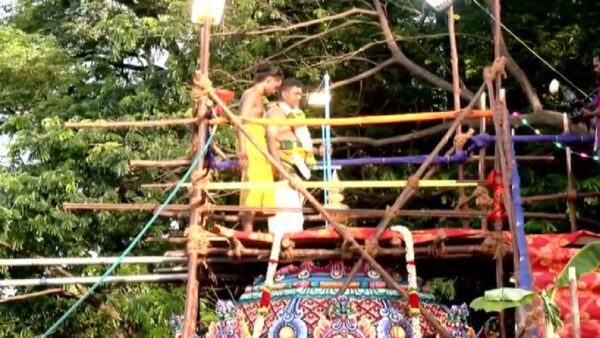 மதுரை மாரியம்மன் கோவில் குடமுழுக்கு விழா.. 3000-க்கும் மேற்பட்ட பக்தர்கள் பங்கேற்பு!