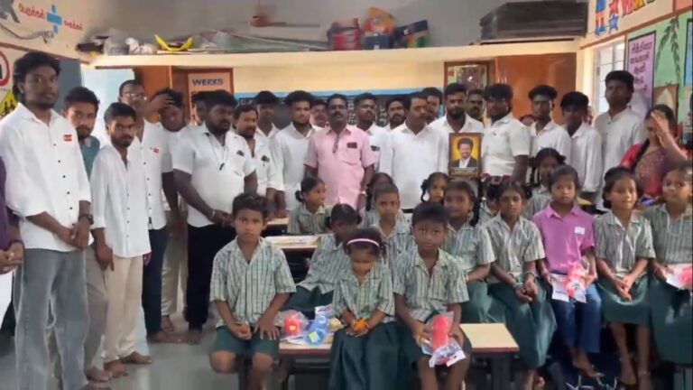 "சி.எம் விஜய் சார்-னு சொல்லுங்க!": அரசுப் பள்ளிக்குள் புகுந்து மாணவர்களை வற்புறுத்தி ரீல்ஸ் எடுத்த தவெக நிர்வாகிகள்!