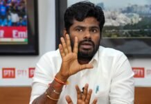 “தமிழகத்தில் வட மாநிலத்தவர் குற்றங்கள் அதிகரிப்பு; அரசிடம் முறையான தரவுகள் உள்ளதா?” – முதல்வர் விஜய்க்கு அண்ணாமலை கேள்வி!