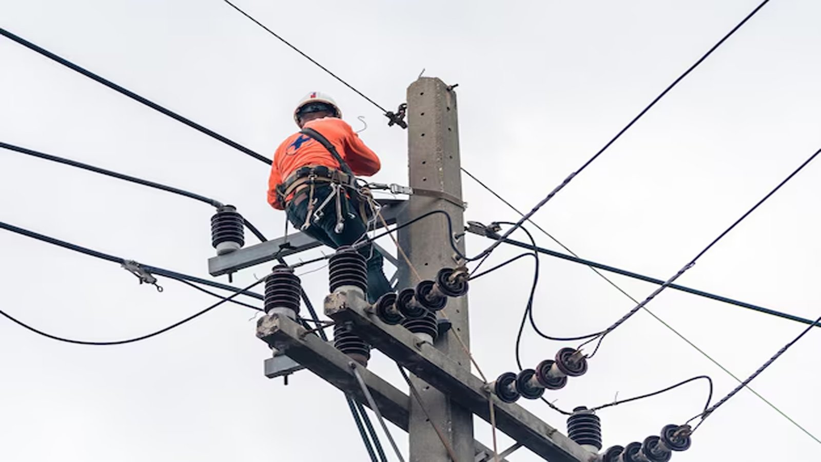 eletric pole