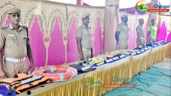 இதை எல்லாம் பார்த்ததே இல்லையே..?! பொதுமக்களை அசர வைத்த தீயணைப்புத்துறையினர்...