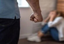 கணவன் அடித்தால் கால் பண்ணுங்க 181; புகார் அளிக்க அரசு அறிவுரை