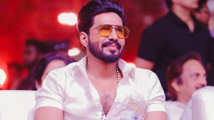 “முழுப் படத்தைப் பார்த்து நிறைய அழுதுவிட்டேன்”: ‘இரண்டு வானம்’ பட அனுபவம் குறித்து விஷ்ணு விஷால் உருக்கம்!