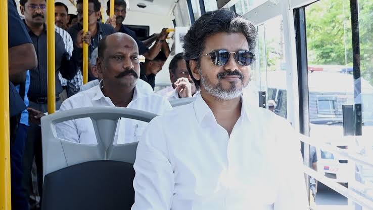 "மக்கள் இனி ஏசி பஸ்களில் தான் செல்ல வேண்டும்"; முதல்வர் விஜய் அதிரடி உத்தரவு!