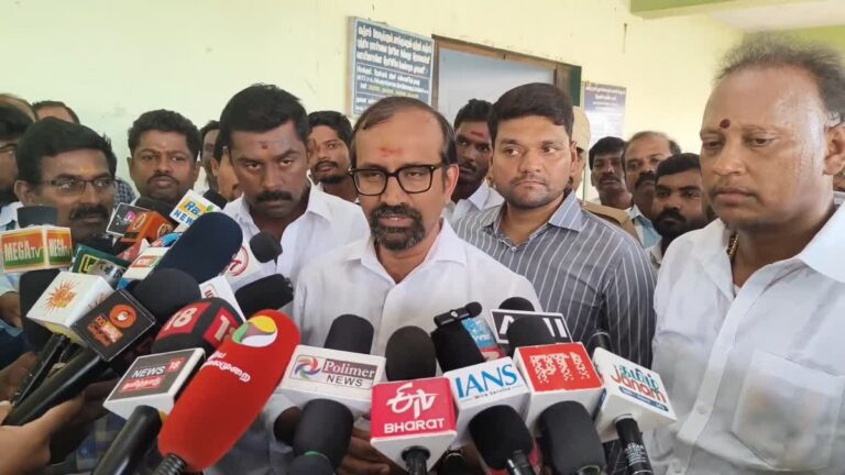 தமிழக அரிசி கொள்முதல் இலக்கை உயர்த்துக: மத்திய அமைச்சர் பிரகலாத் ஜோசியிடம் வெங்கடரமணன் மனு!