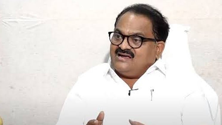 நடிகர் பூச்சி முருகனுக்கு திடீர் மூளை ரத்த கசிவு: தனி விமானம் மூலம் சென்னைக்கு அவசரமாக மாற்றம்!