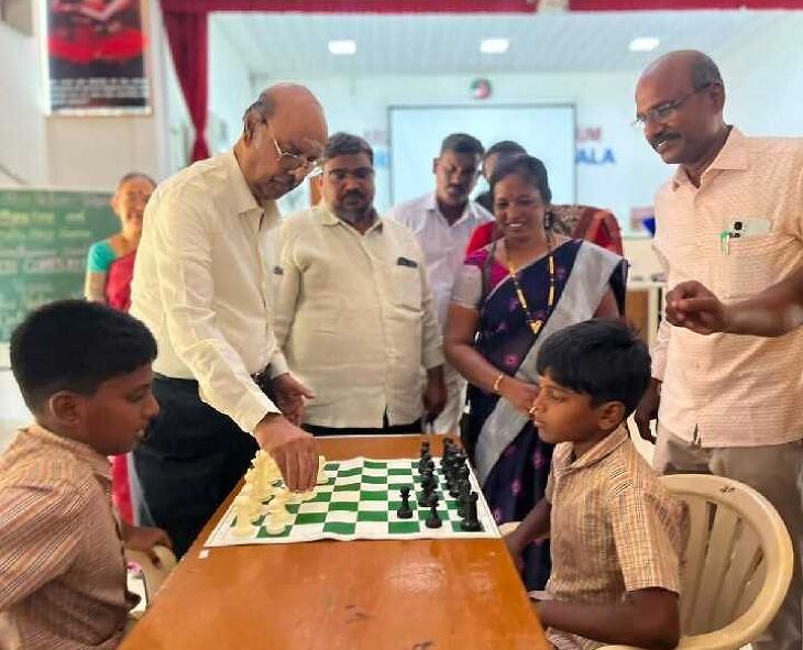 பள்ளிகளுக்கிடையேயான செஸ் போட்டி தொடக்கம்