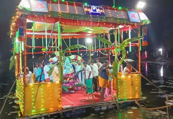 தண்டலம் கங்கையம்மன் கோவில் தெப்ப திருவிழா