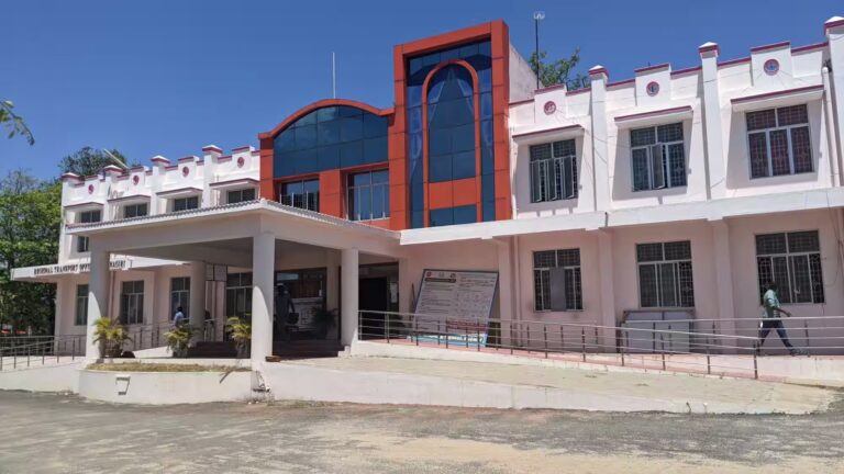 "ஆட்டோவுக்கு 10,000 ரூபாய் ஃபைன்!" – செங்கல்பட்டில் RTO இளங்கோ வாகன தணிக்கை!