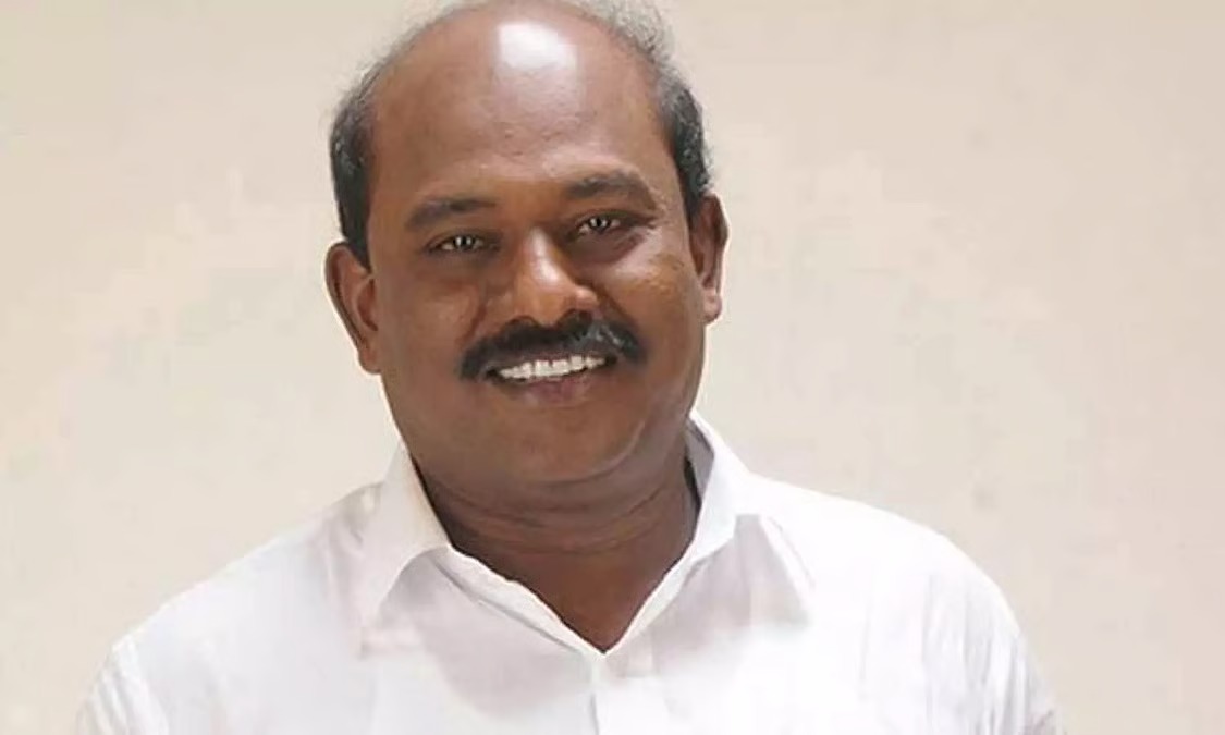 "ஜனநாயகன் படம் பார்த்து அழுதது தப்பா?" – விக்கிரமராஜா கொடுத்த பதில்!