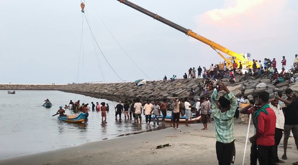 வடசென்னை 2 : திருவொற்றியூர் கடற்கரையில் படப்பிடிப்பு தொடக்கம்!