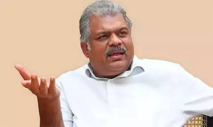 12 ஆண்டுகளுக்குப் பிறகு நடக்கும் வரலாற்றுச் சந்திப்பு – ஜி.கே.வாசன் வரவேற்பு!