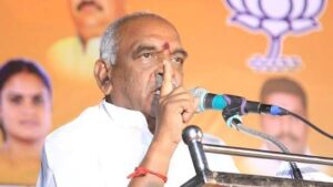 “கர்நாடகாவிற்குத் தனியாகப் போகாதீர்கள்!” – முதல்வர் விஜய்க்கு பொன். ராதாகிருஷ்ணன் எச்சரிக்கை!