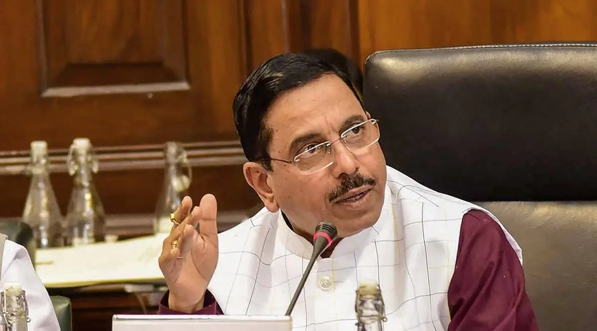 “கல்வி அமைச்சராகப் பிரகலாத் ஜோஷி நியமனம்” – மத்திய அரசு அதிரடி!