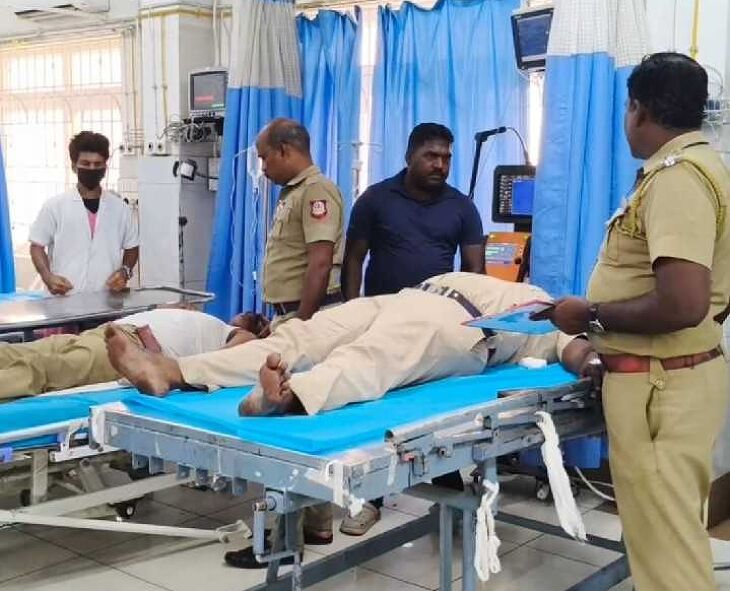 பழவேலி அருகே பேருந்து-ரோந்து வாகனம் மோதி விபத்து… 2 போலீசார் காயம்