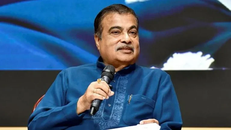 இளம் தலைமுறையிடம் பொறுப்புகளை ஒப்படைக்க வேண்டும்: நிதின் கட்கரி பேச்சால் பரபரப்பு!