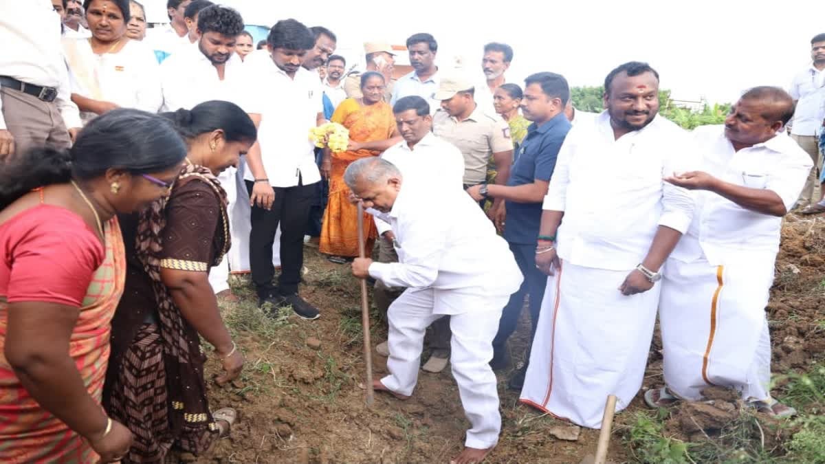 ரூ.500 கோடி மதிப்பீட்டில் நீர்நிலைகள் புனரமைப்பு: தொடங்கி வைத்த அமைச்சர் ஆனந்த்!