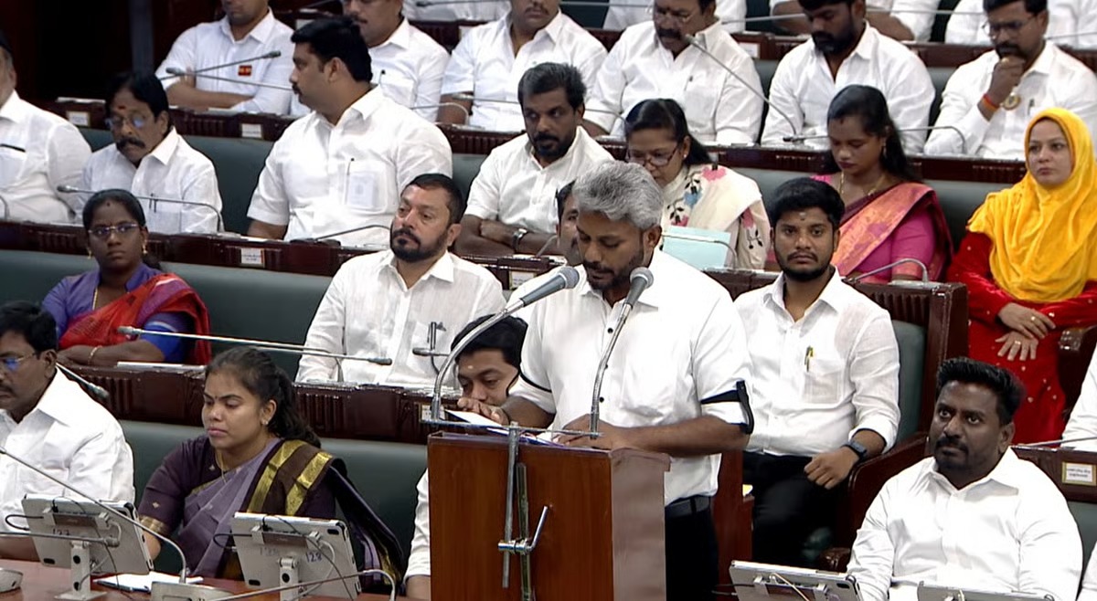 "விடியல் போய்ட்டு வெற்றி வந்தாச்சு!" - நலத்திட்டப் பெயர்களை மாற்றியது தவெக அரசு!
