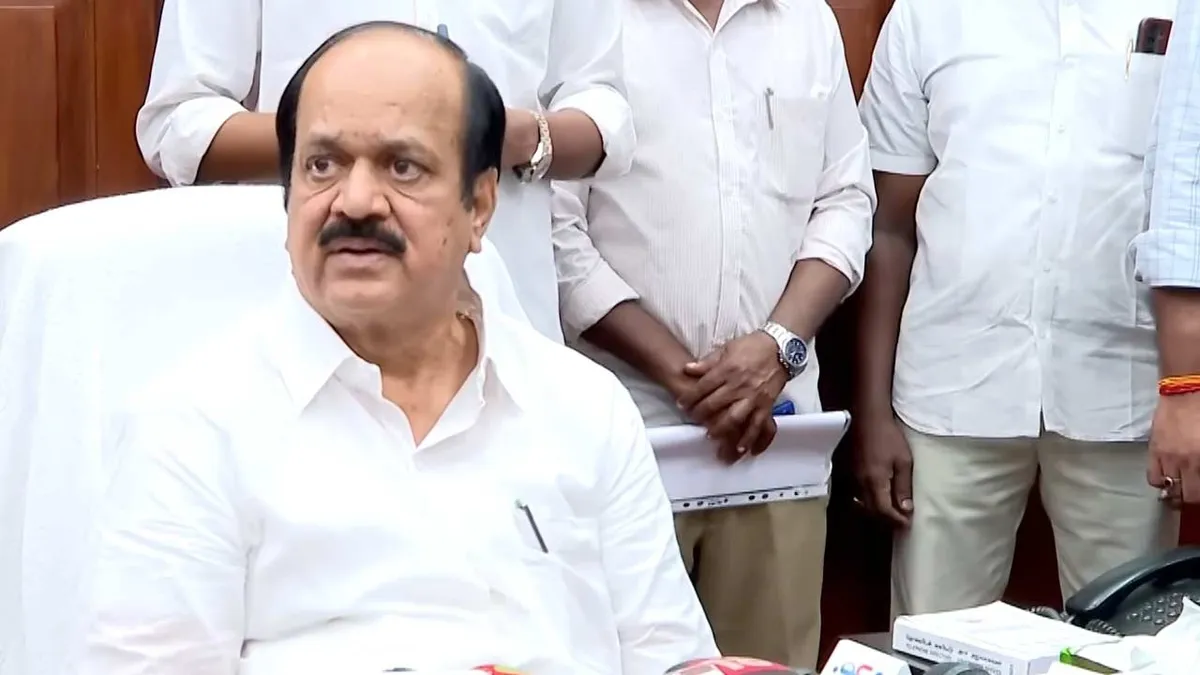 “கட்சித் தாவல் வழக்கு விசாரணையில் பரபரப்பு” – சபாநாயகர் ஜே.சி.டி. பிரபாகர் முன் அதிமுக முன்னாள் எம்.எல்.ஏ.க்கள் ஆஜர்!