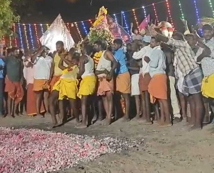 கோலாட்சி அம்மனுக்கு பூக்குழி திருவிழா…  மாரியம்மன் கோவிலில் கூழ்வார்த்தல்  சிறப்பு