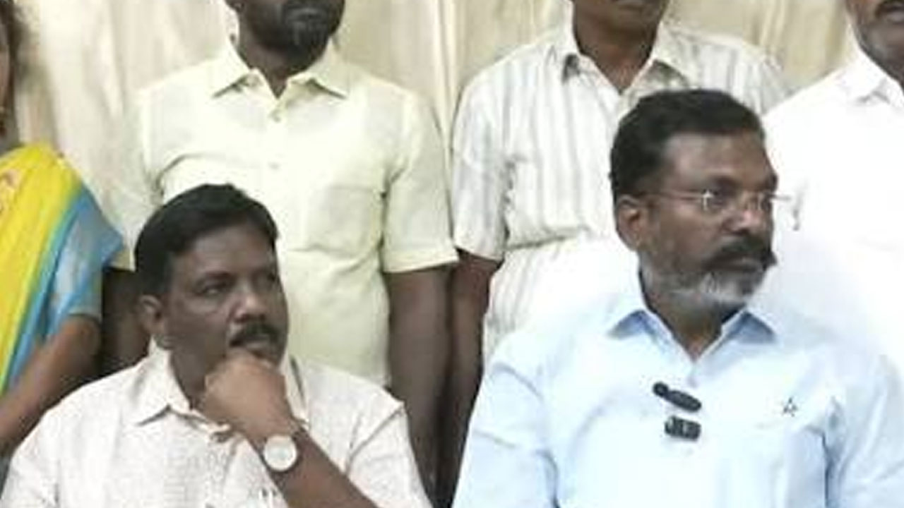 காதல் விவகாரத்தில் கொலை: திருமாவளவன் ரூ.1 லட்சம் நிவாரணம்