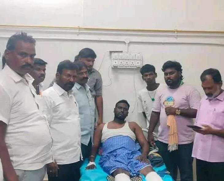 விபத்தில் சிக்கிய விசிகவினர்… நலம் விசாரித்த தென்னவன்