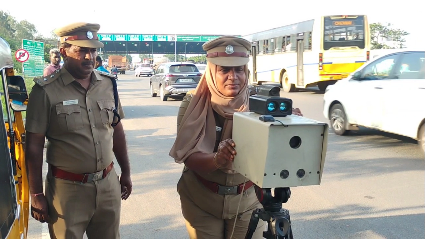 செங்கல்பட்டில் அதிரடி வேட்டை – அதிவேகத்துக்கு ரூ.1,000 அபராதம்