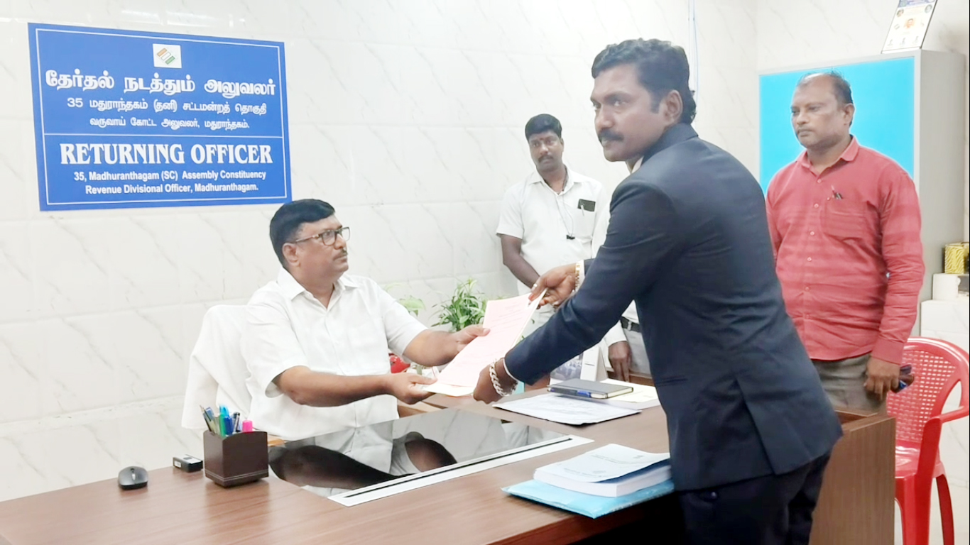 மதுராந்தகம் இடைத்தேர்தல் – முதலாவதாக அதிரடி காட்டிய வேட்பாளர்