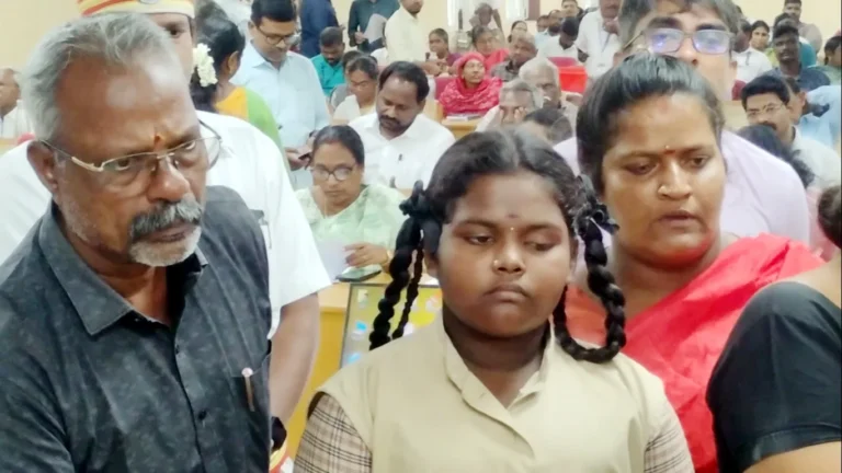 பிறப்புச் சான்றிதழ் பிழை: பெண் குழந்தைக்கு ஆண் எனப் பதிவு! - கலெக்டரிடம் தாய் கண்ணீர்